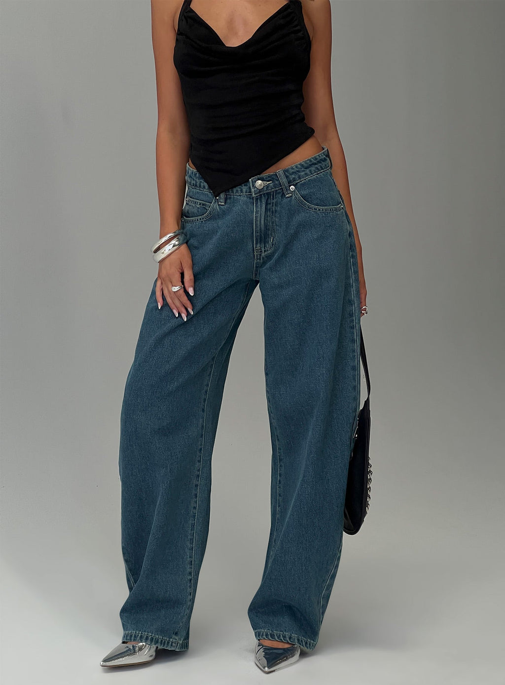 Women's Juda Mid Rise Barrel Leg Jeans Mid Blue Wash