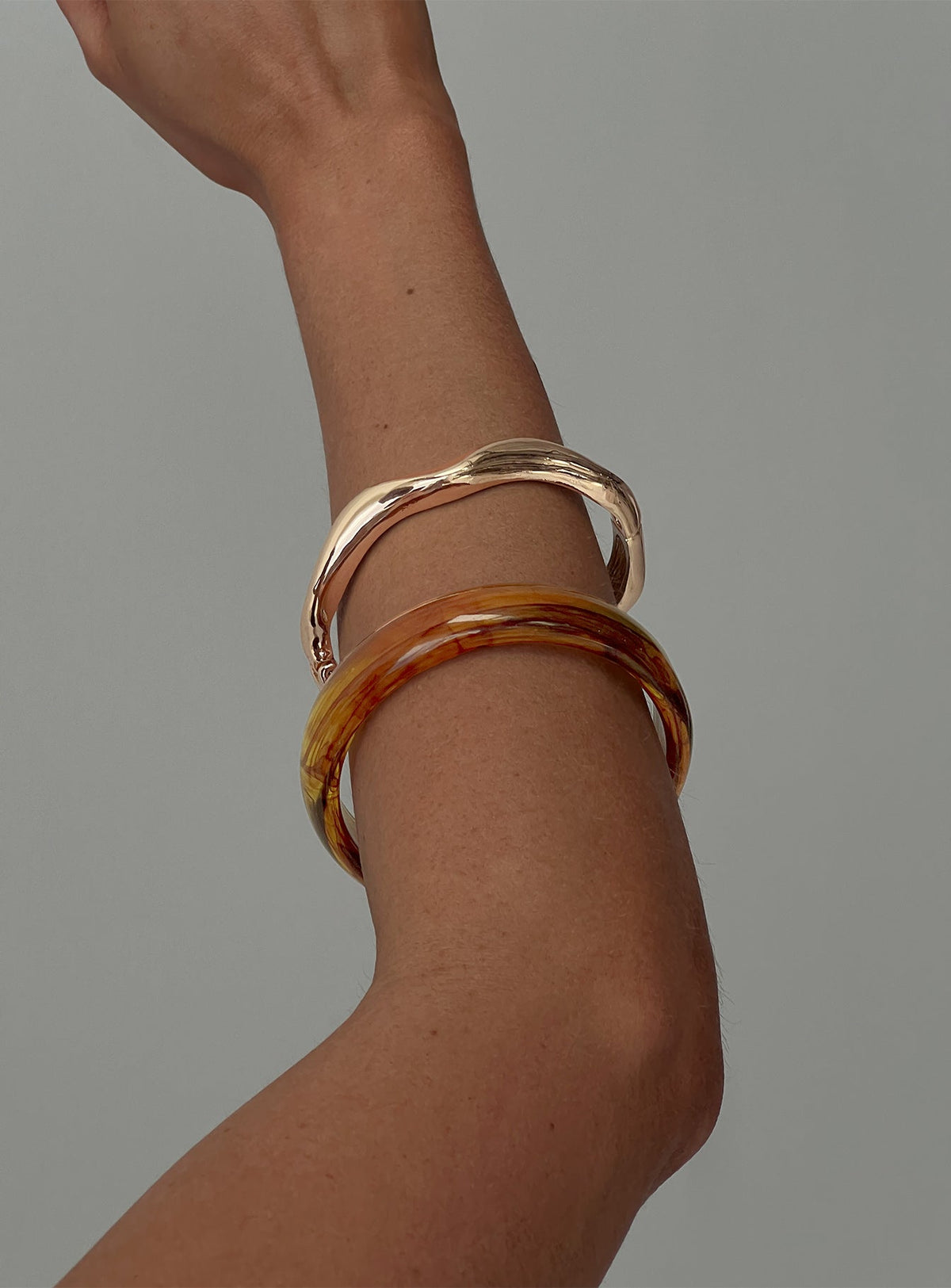 Want Your Love Resin Cuff Set Gold / Brown — Bracelet
