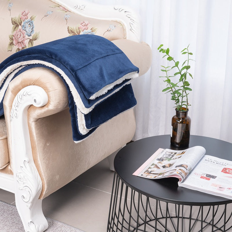 Double-Layer Sherpa Throw Blanket