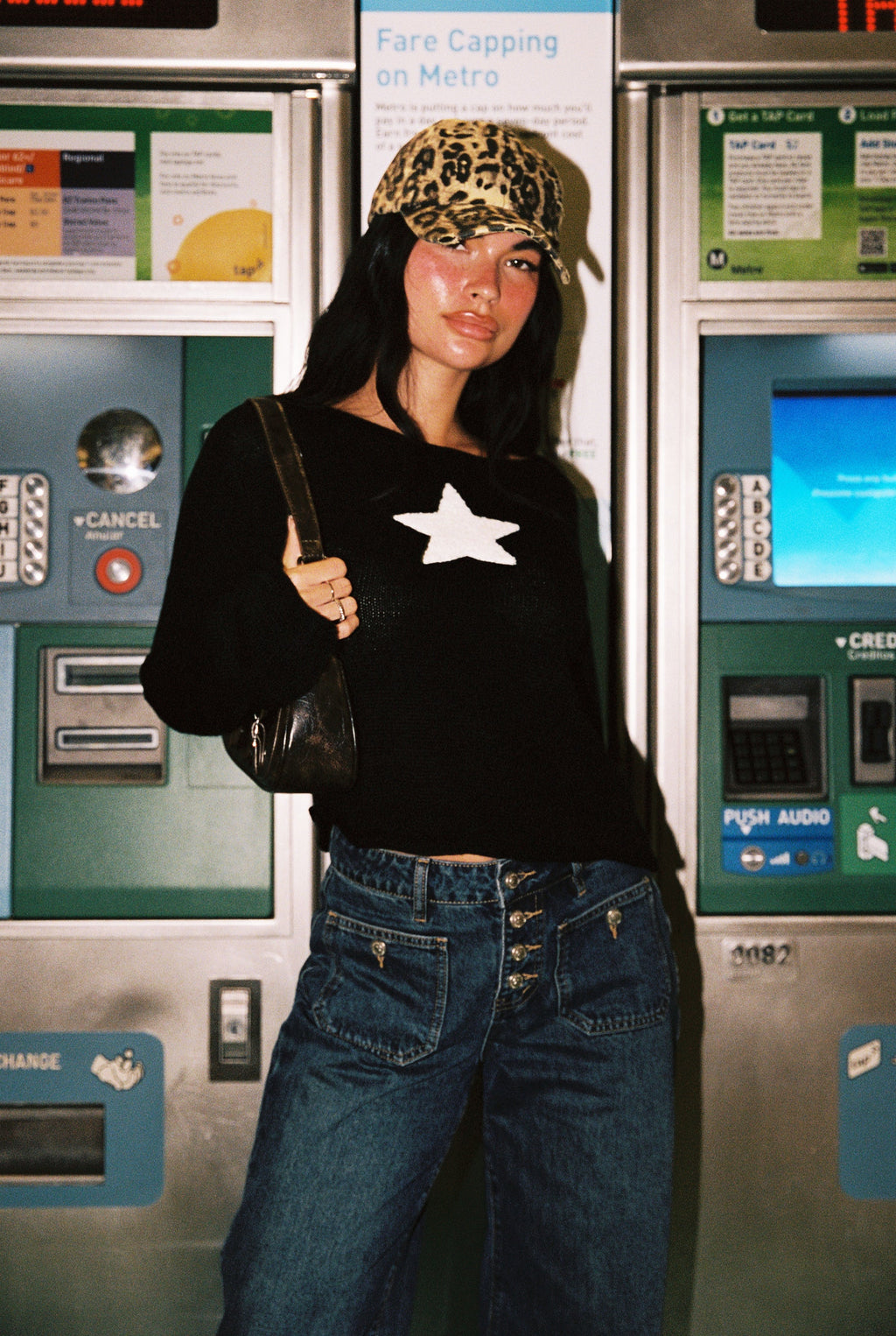 Women's Big Star Knit Sweater Black