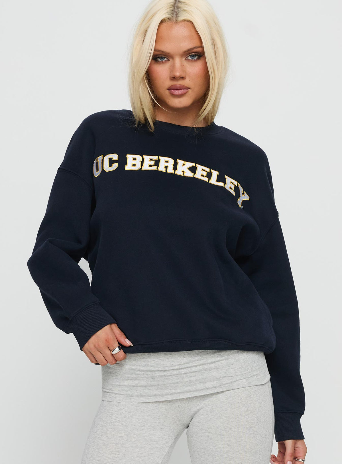 Women's UC Berkeley Offside Crewneck Sweatshirt Navy — Sweater
