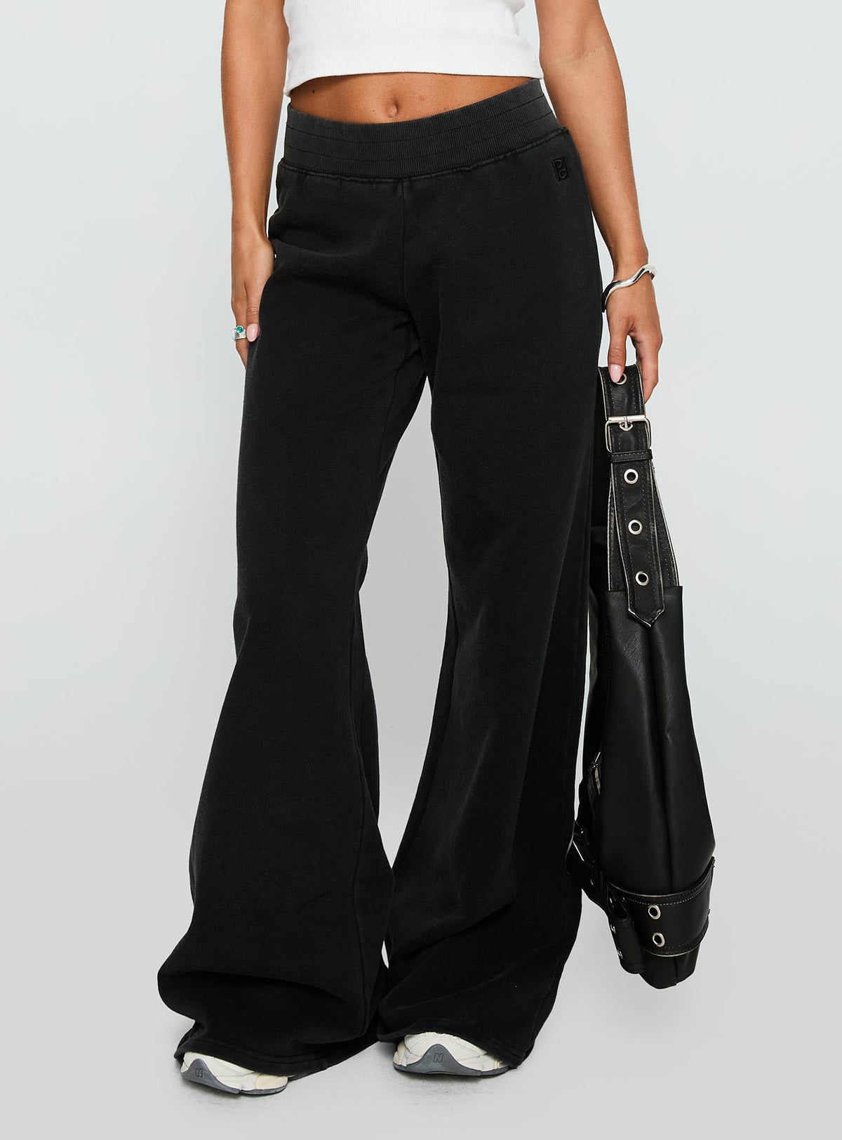 Women's Summits Flared Track Pants Washed Black