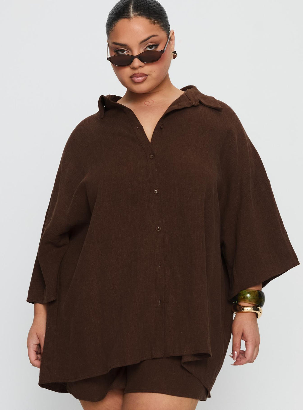 Women's Peni Linen Button Down Top Chocolate Curve
