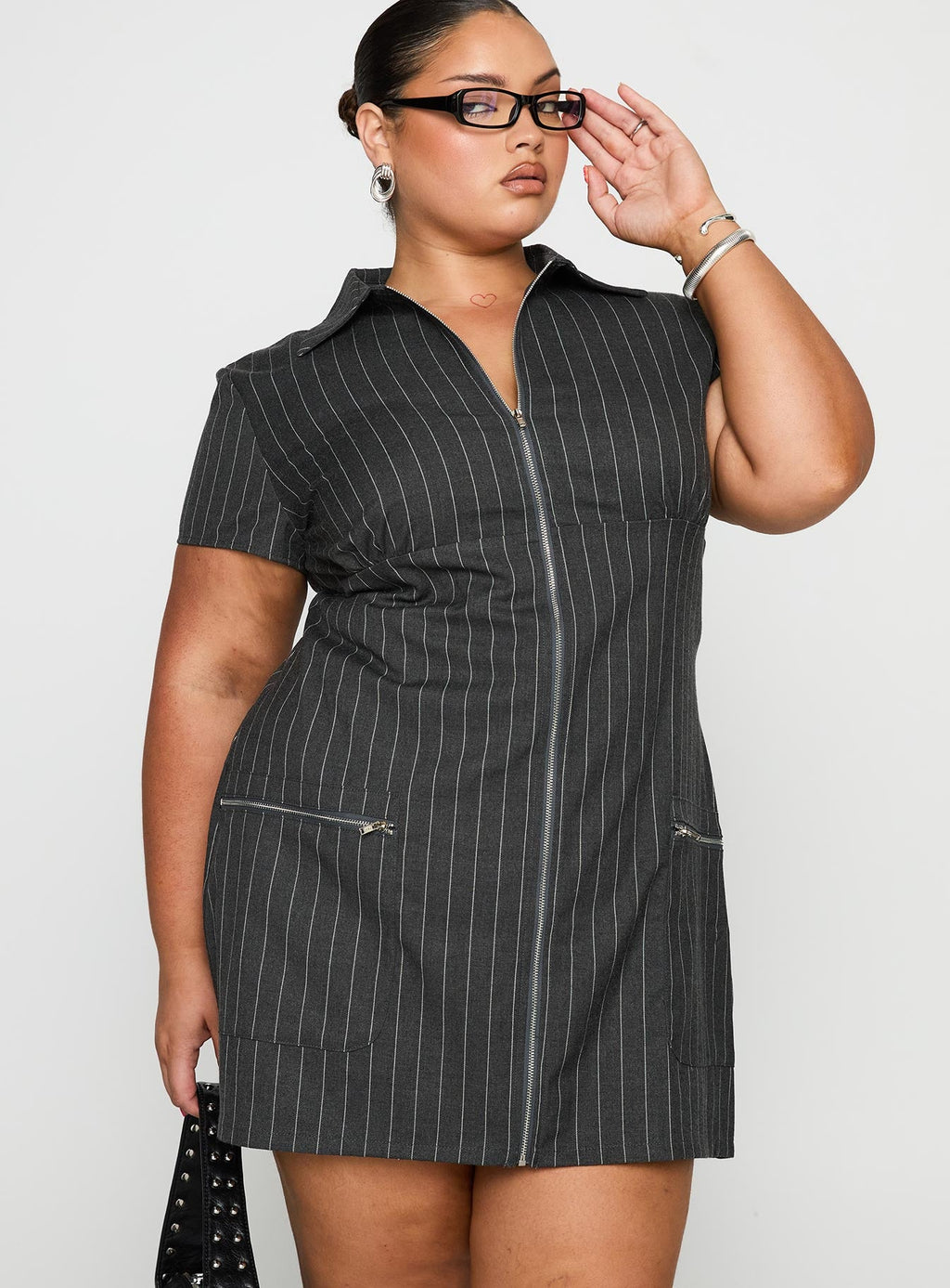 Women's Wynona Mini Dress White / Grey Pinstripe Curve — Dress