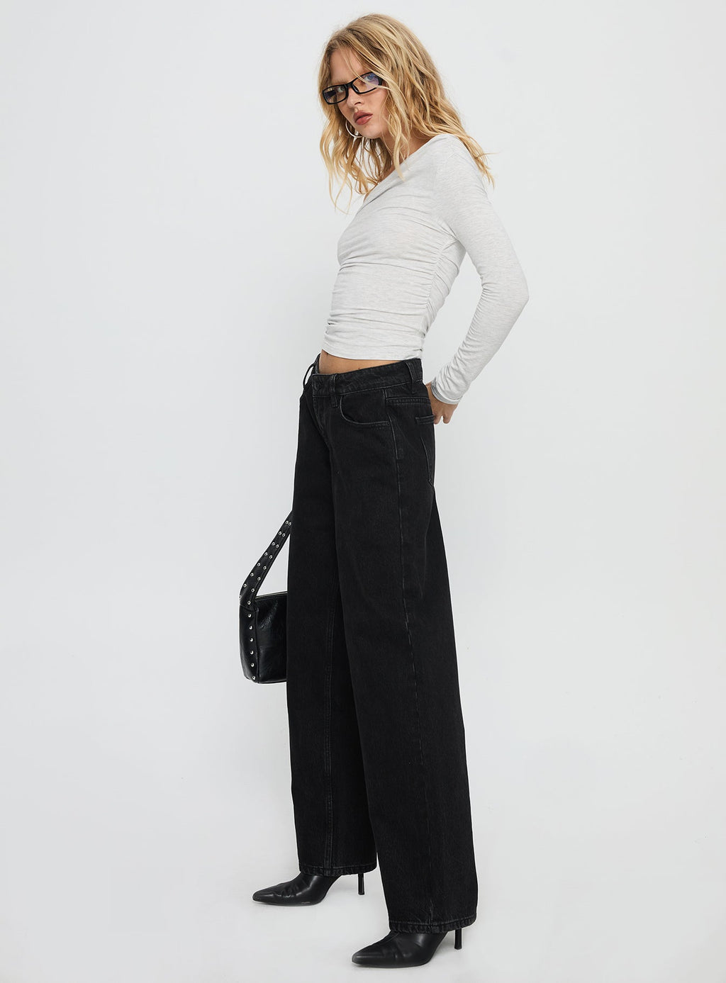 Women's Ellanor Low Rise Straight Leg Jean Washed Black