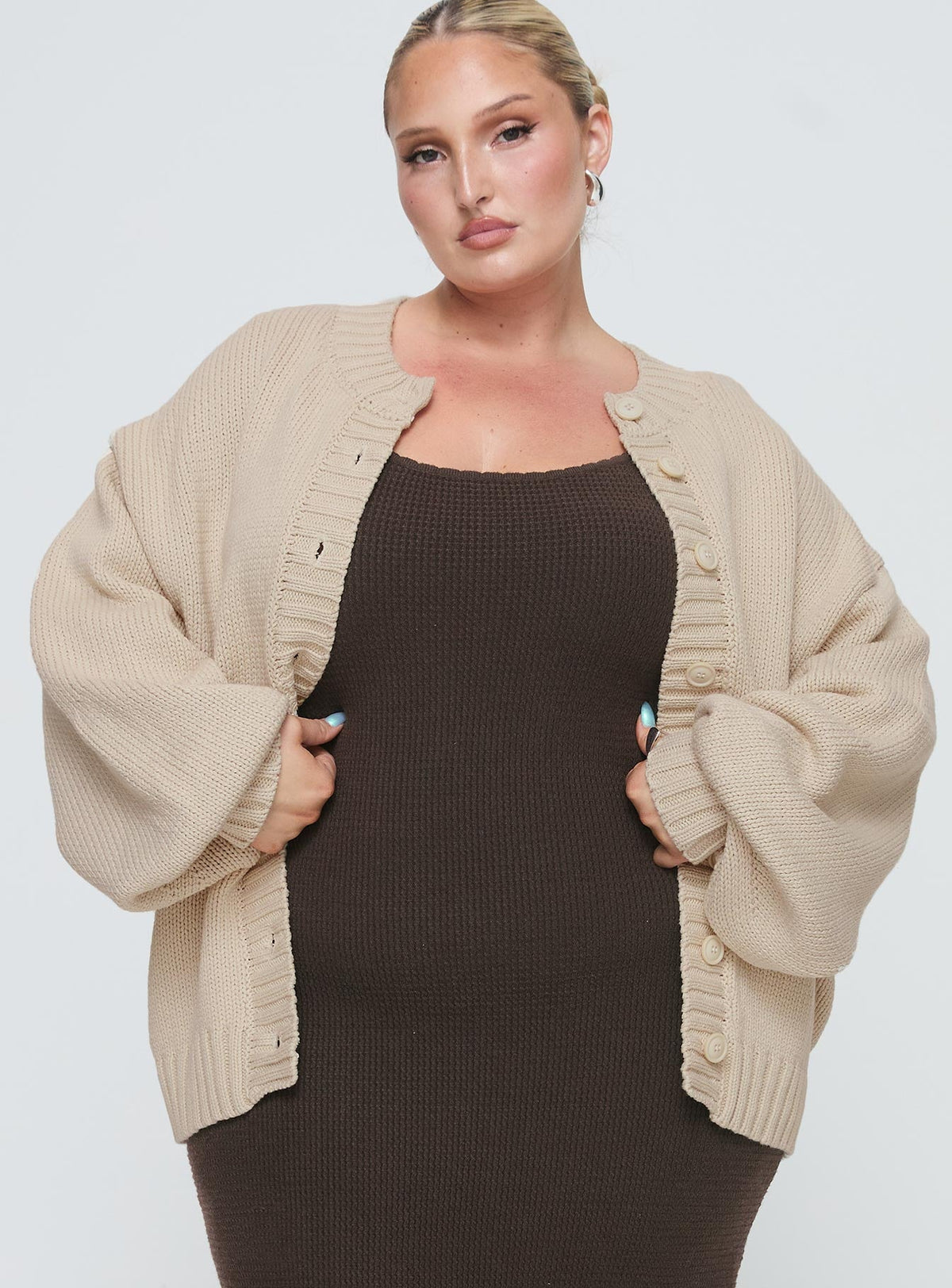 Women's Edern Cardigan Cream Curve — Sweater