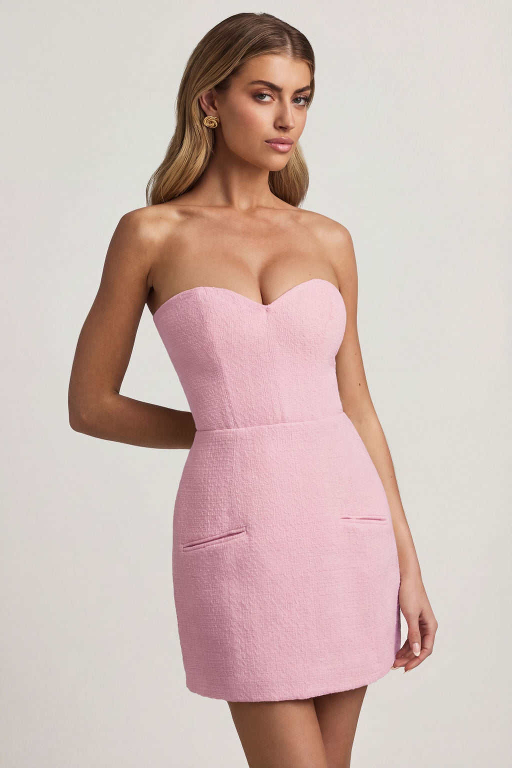 Women's Sweetheart-Neck Strapless Structured Mini Dress in Soft Pink — Dress