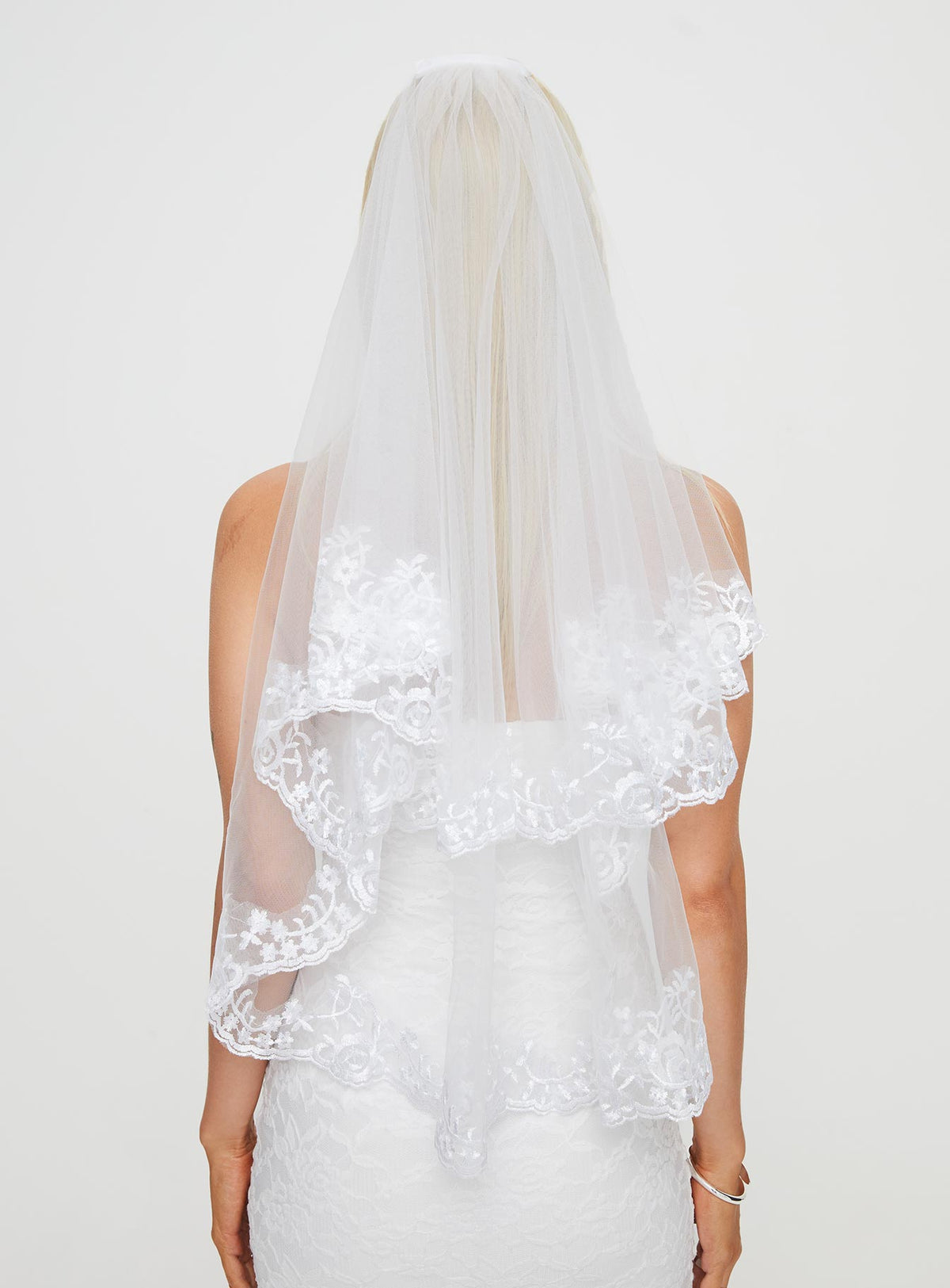 Deadly Veil White — Bridal Accessories