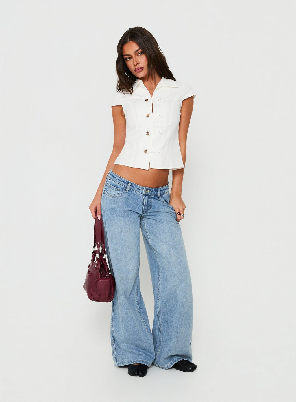 Women's Daleah Frog Closure Top White