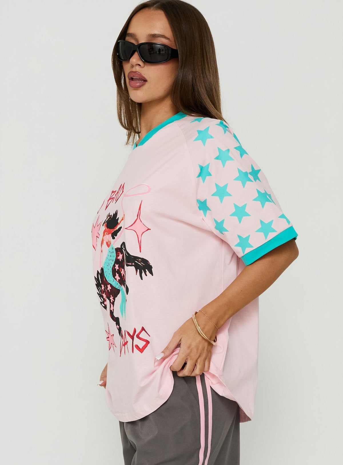 Women's No Bad Days Oversized Graphic Tee Pink / Multi