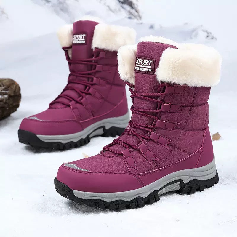 Women's Fleece-Lined Lace-Up Winter Boots