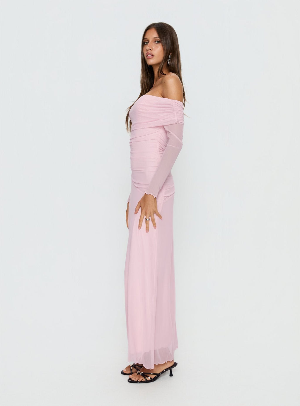 Women's Emorissa Off Shoulder Long Sleeve Maxi Dress Soft Pink — Dress