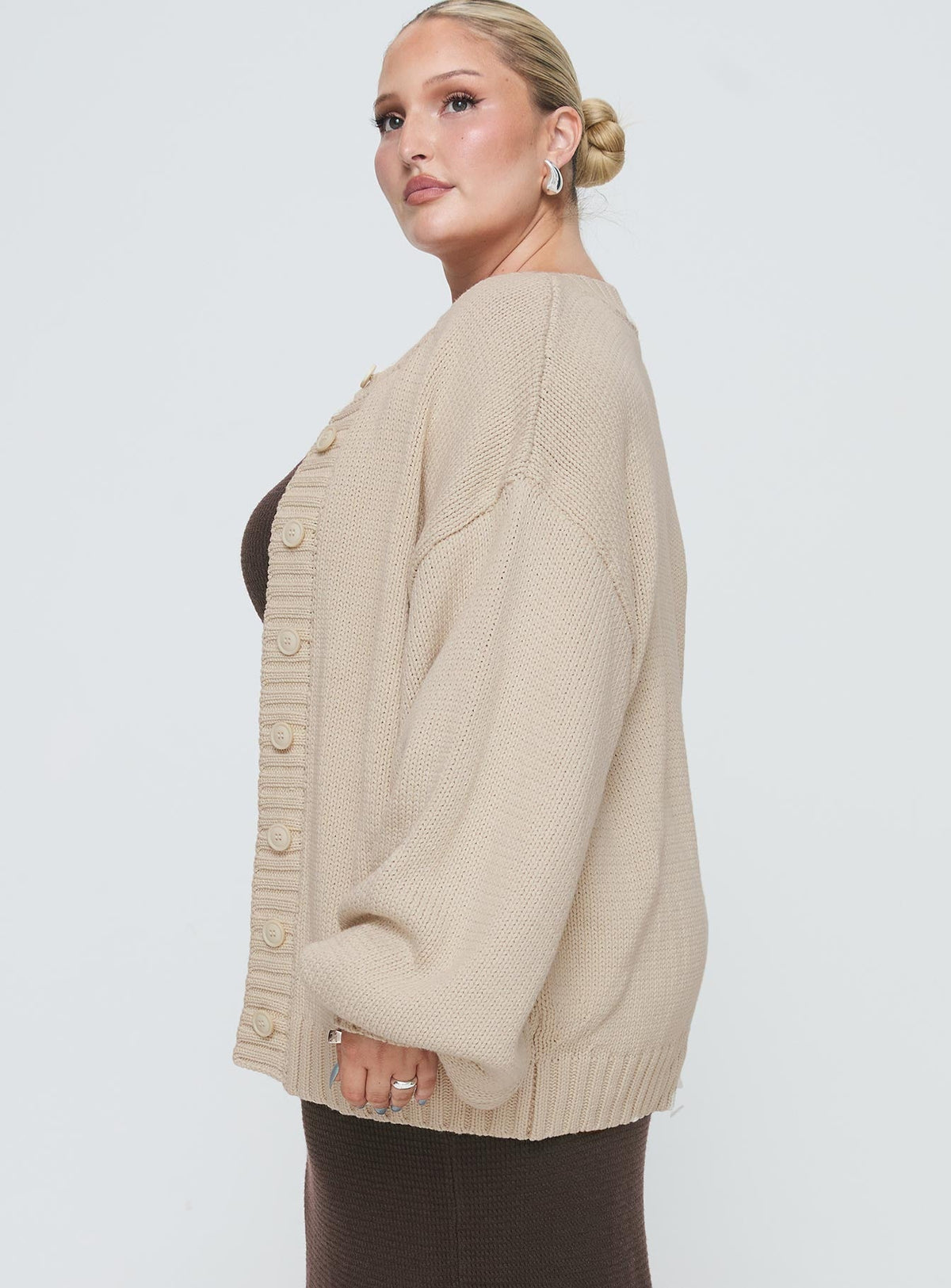 Women's Edern Cardigan Cream Curve — Sweater
