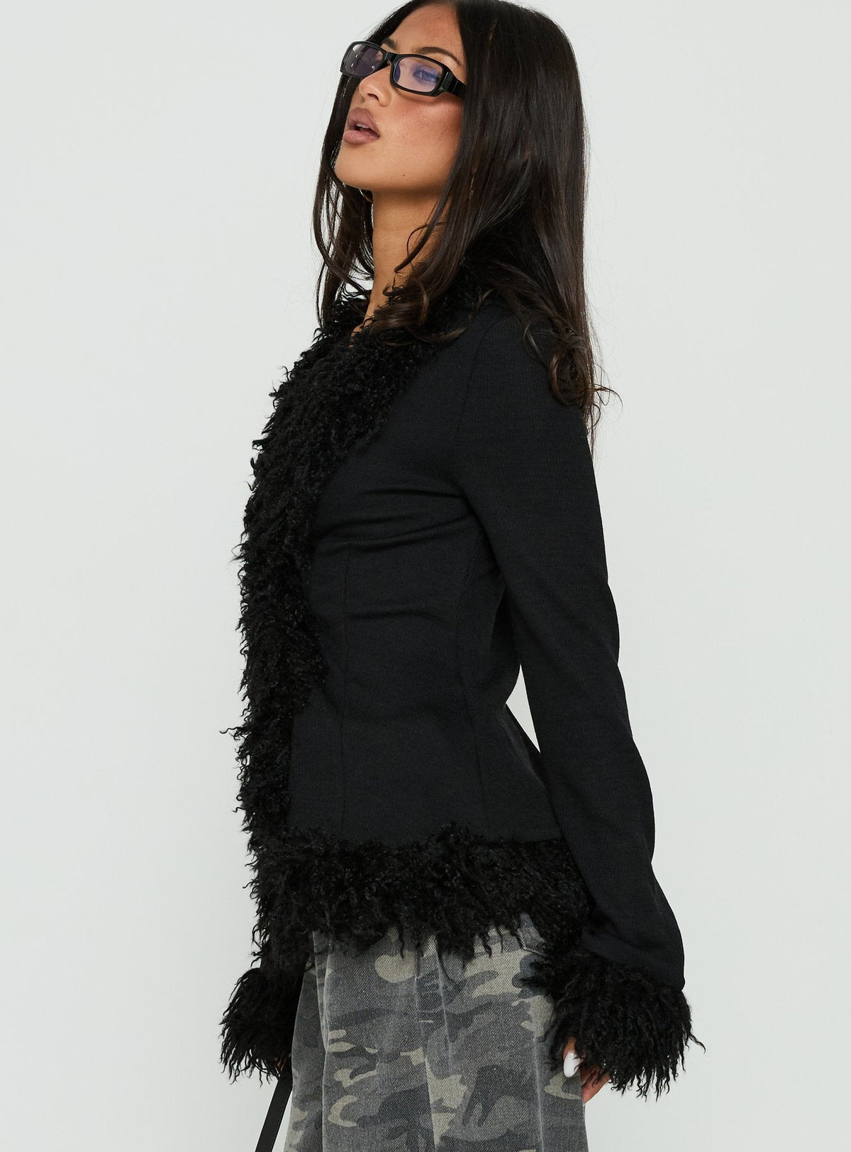 Women's Brynlie Faux Fur Trim Boxy Cardigan Black — Sweater