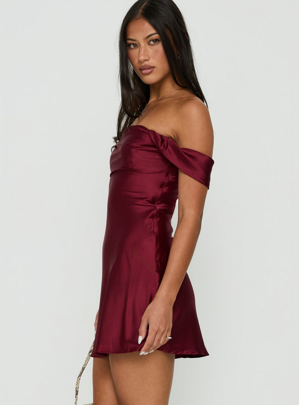 Women's Zabbarra Off The Shoulder Mini Dress Burgundy — Dress