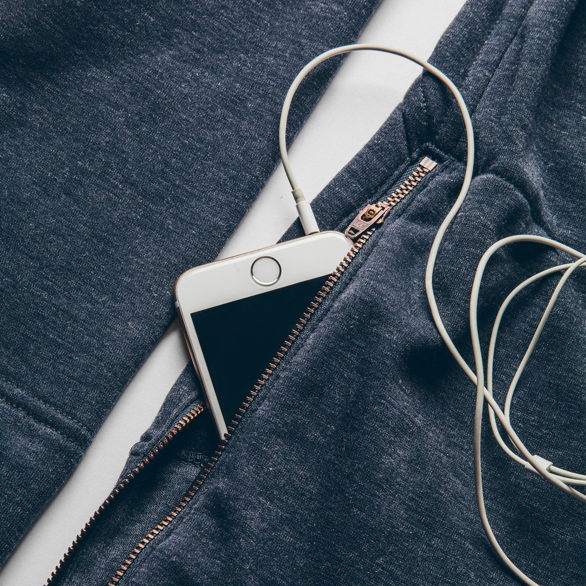 Men's The Chandler Sweatshirt in Indigo Melange — Sweater