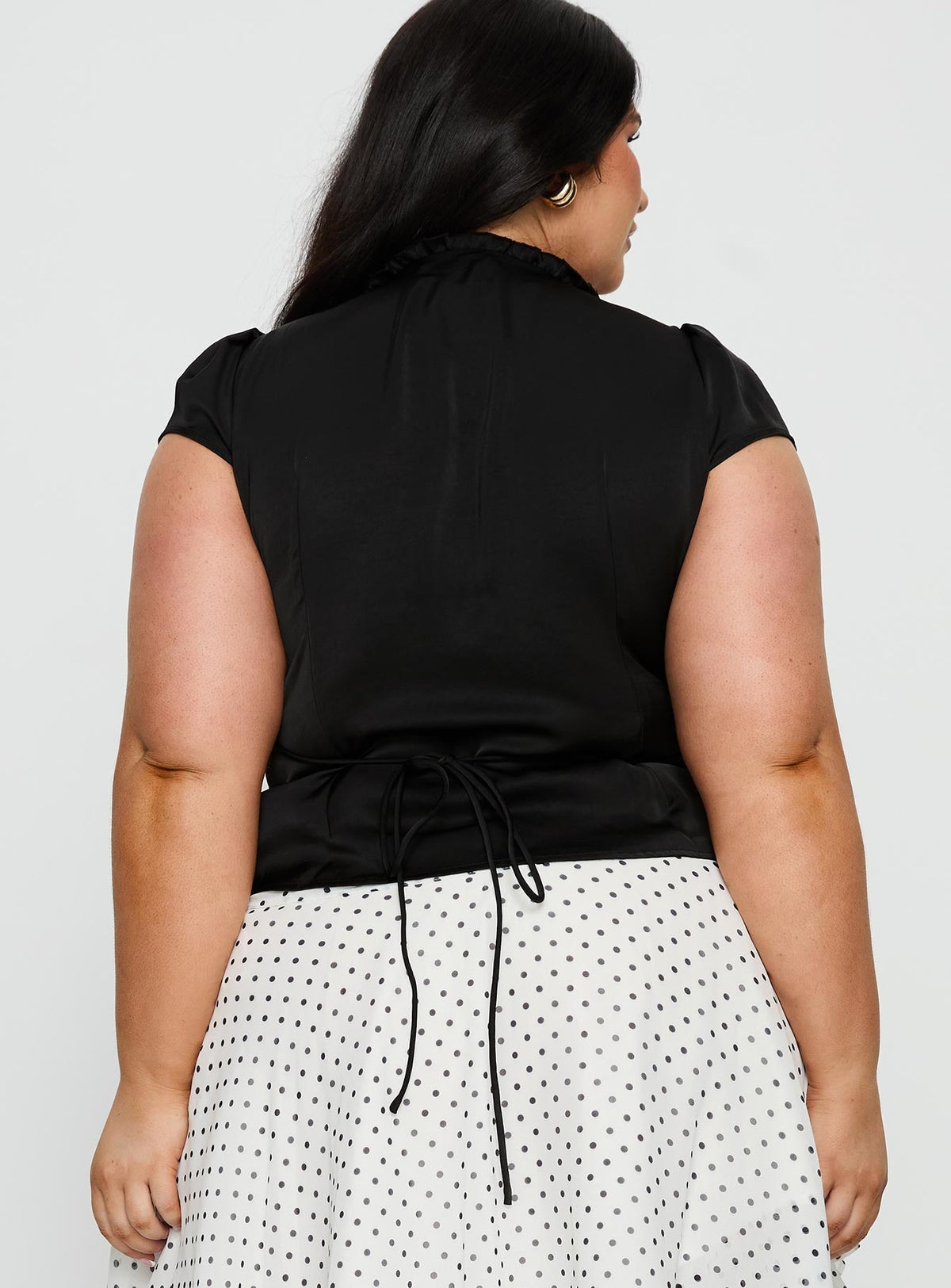 Women's Tatianna Frill Blouse Top Black Curve