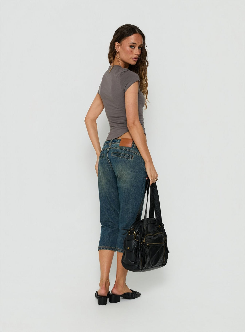 Women's Ceilea Ultra Low Rise Denim Capri Pants Dirty Blue