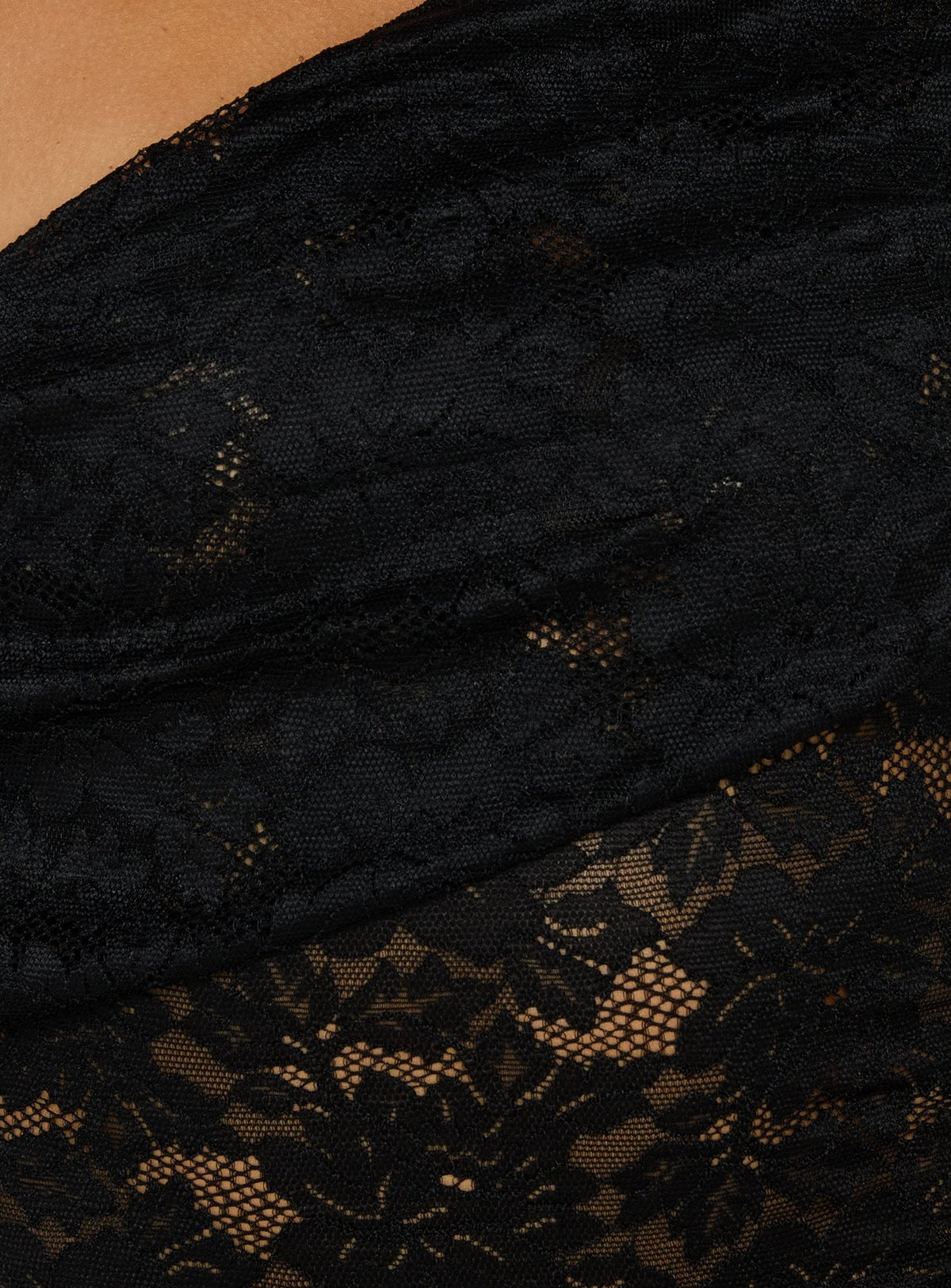 Women's Riinah Draped Lace Off Shoulder Top Black