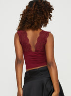 Women's Typha Top Burgundy