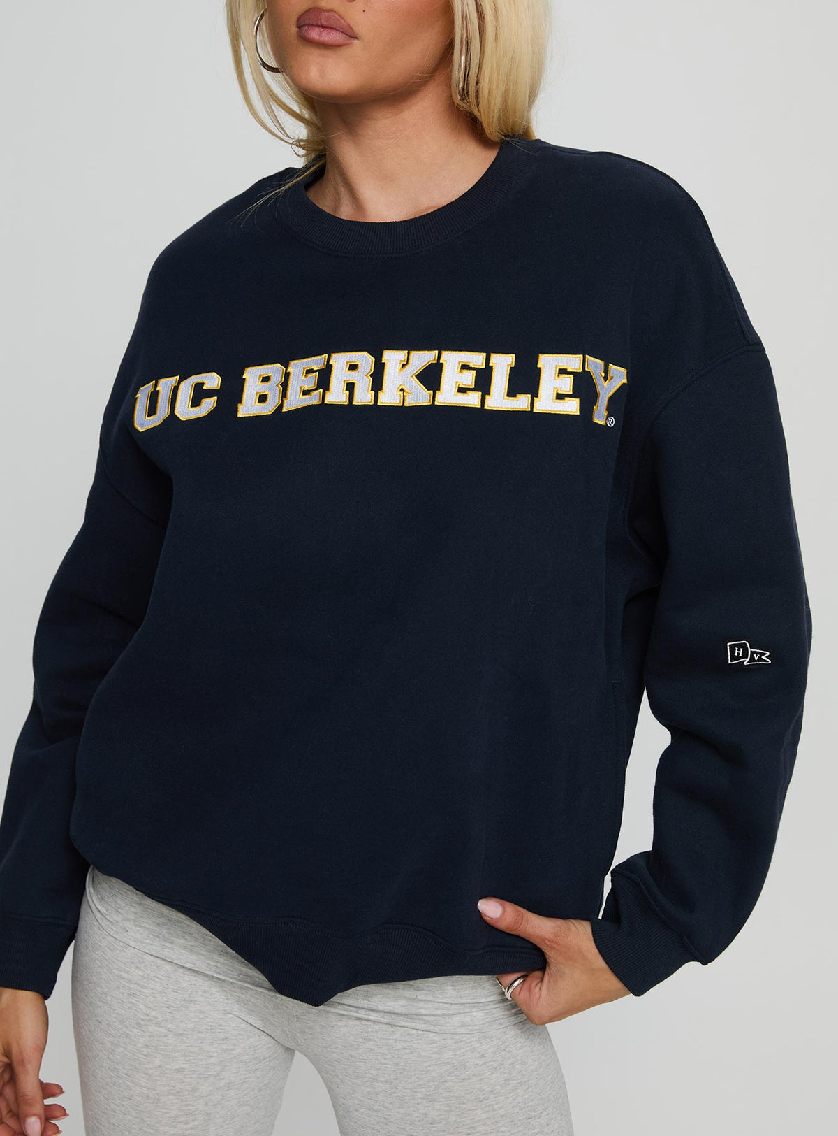 Women's UC Berkeley Offside Crewneck Sweatshirt Navy — Sweater