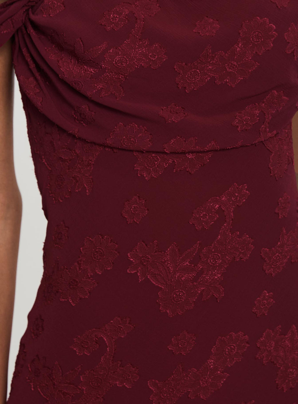 Women's Azura Off The Shoulder Maxi Dress Burgundy — Dress