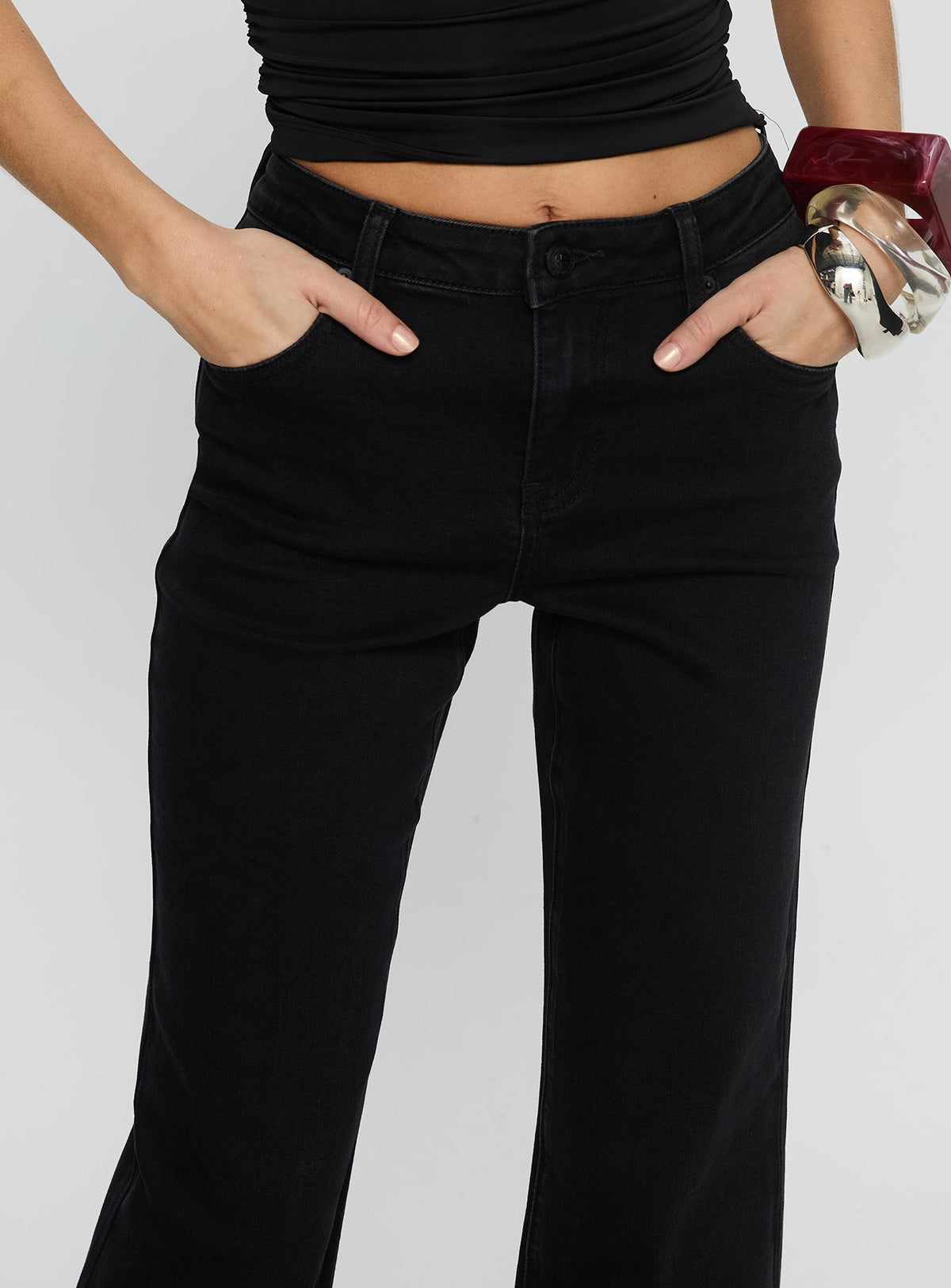 Women's Magic Mirror Mid Rise Bootleg Jeans Washed Black