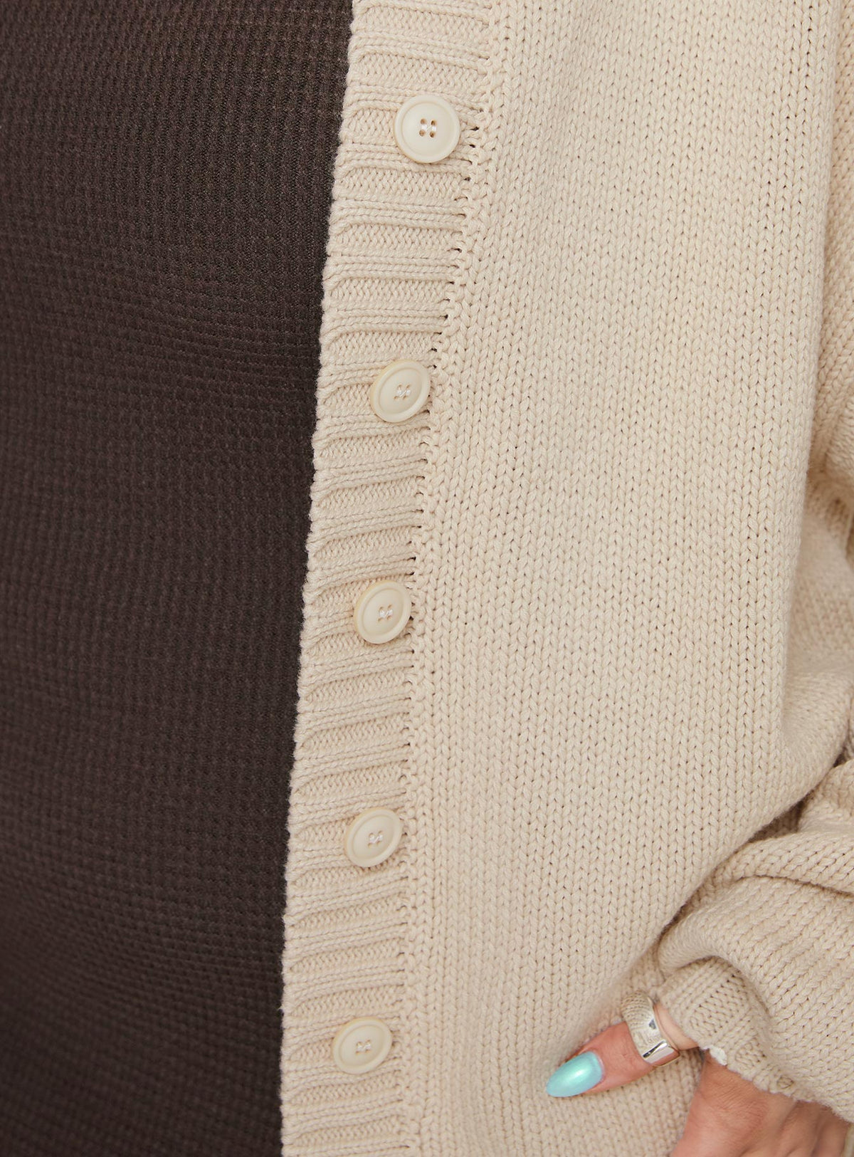Women's Edern Cardigan Cream Curve — Sweater