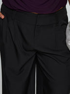 Women's Two Lovers Low Rise Pants Black Curve