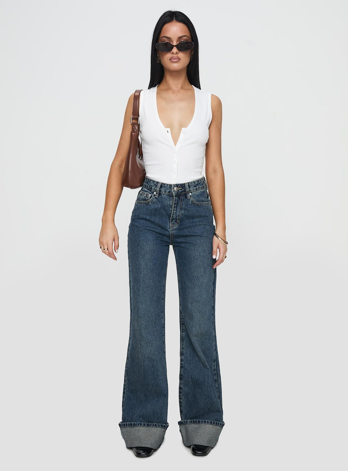 Women's Florida Keys Mid Rise Straight Leg Cuffed Jeans Mid Blue