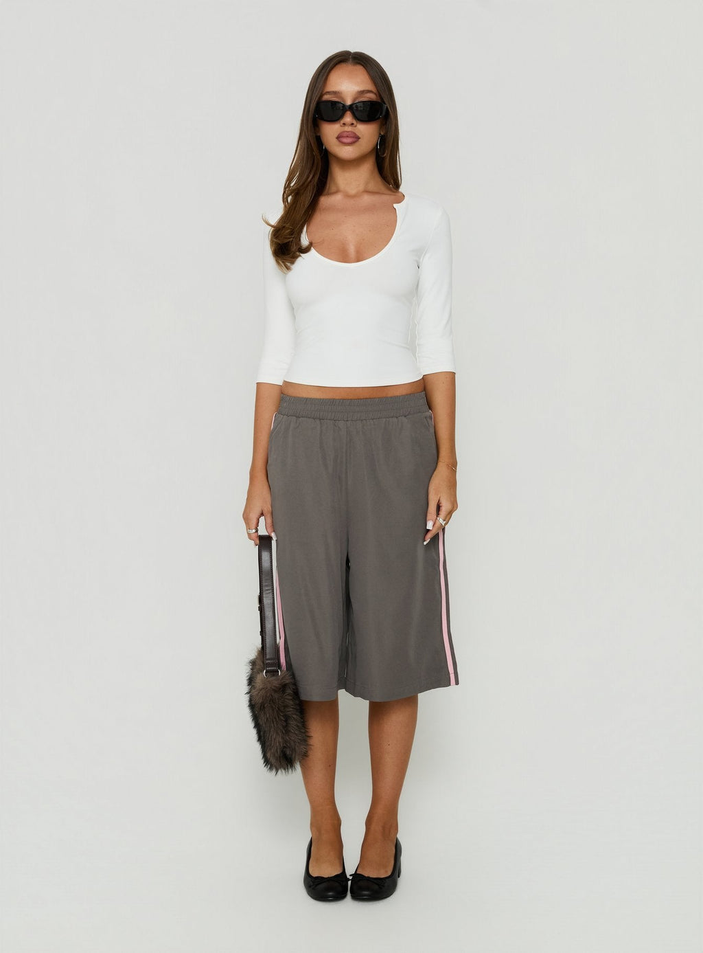 Women's Boe Longline Track Shorts Charcoal / Pink