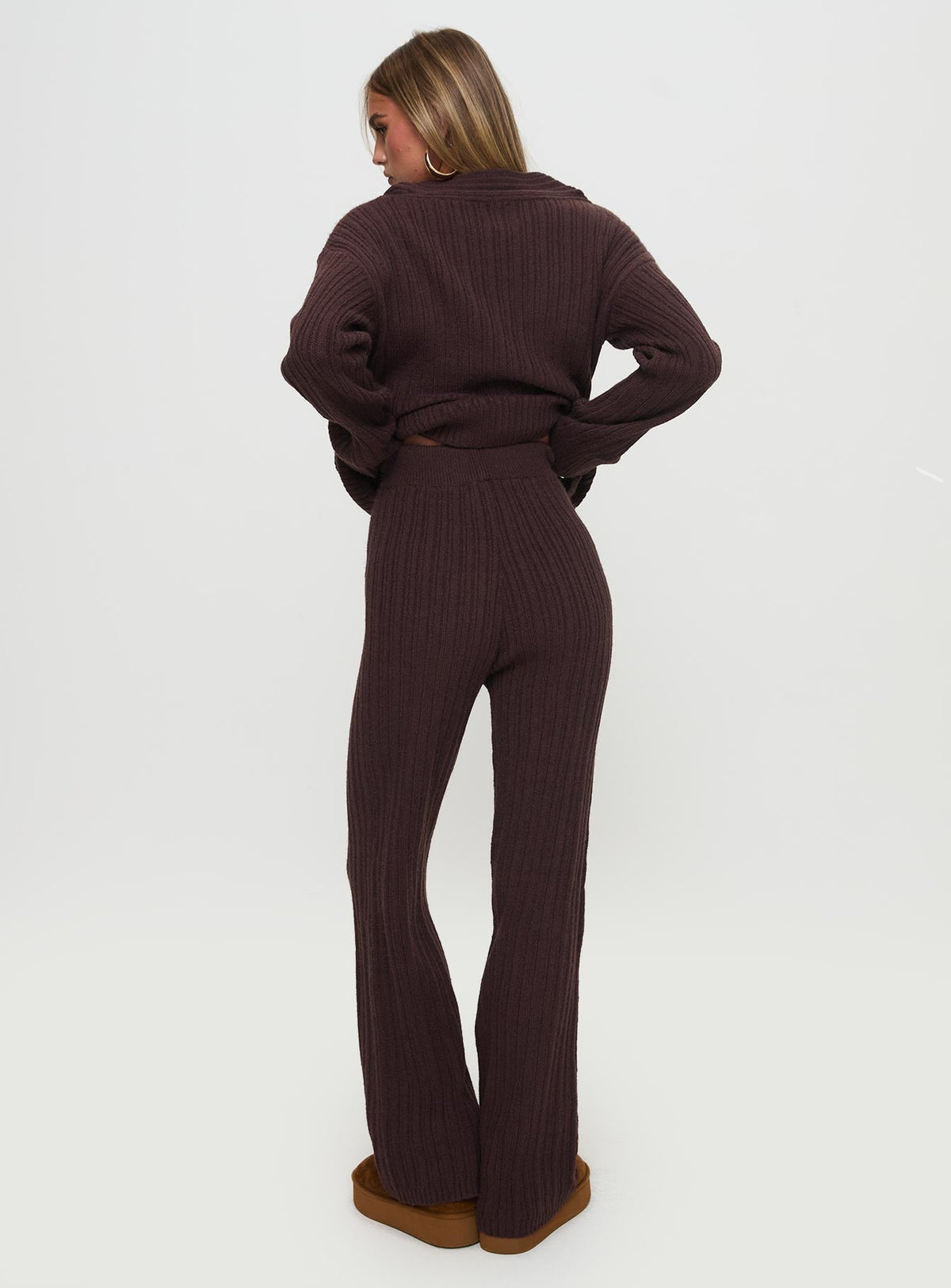 Women's Pillows Knit Set Brown