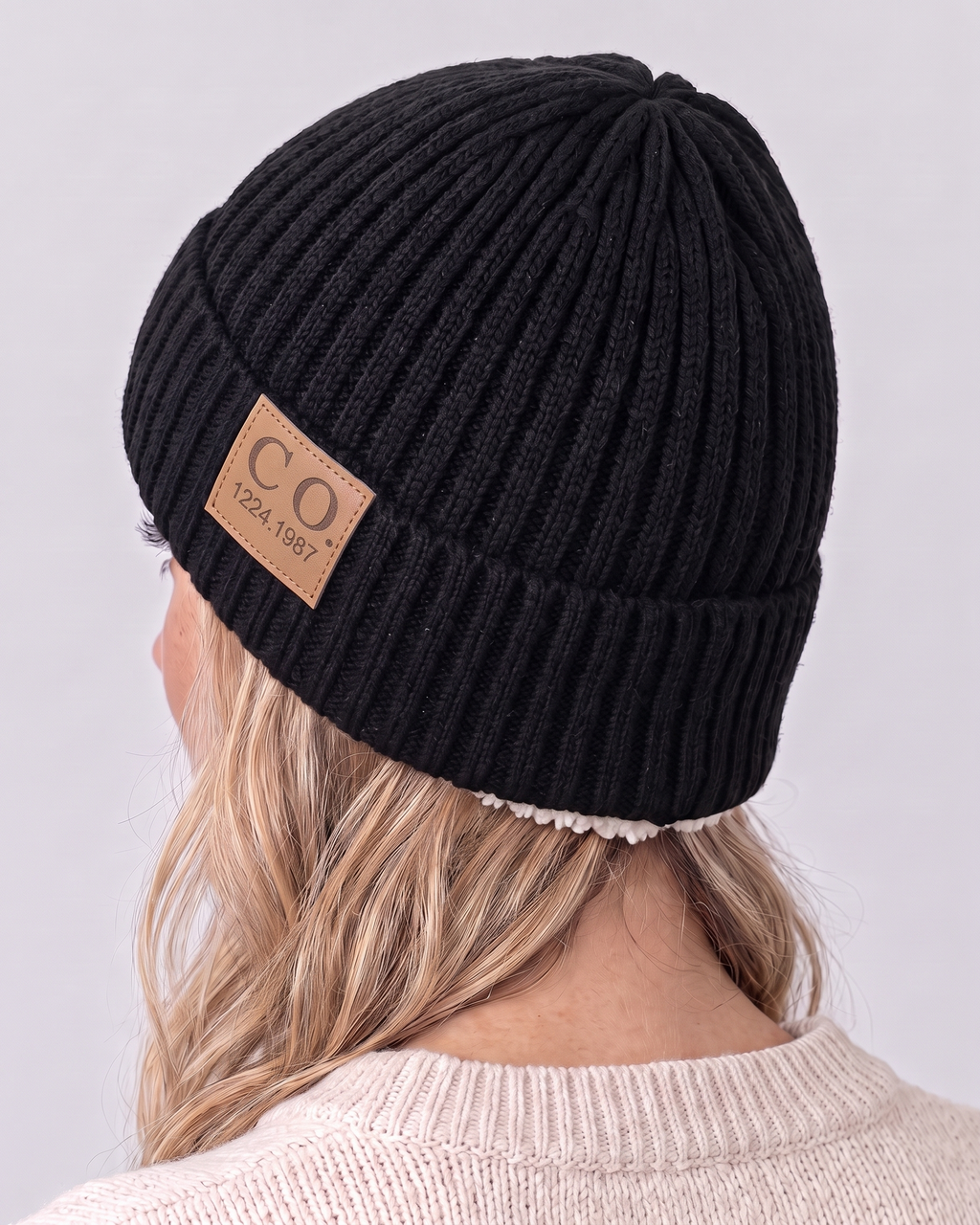 Women's Classic Fleece-Lined Knit Beanie — fit detail [wb-gender-final-38]