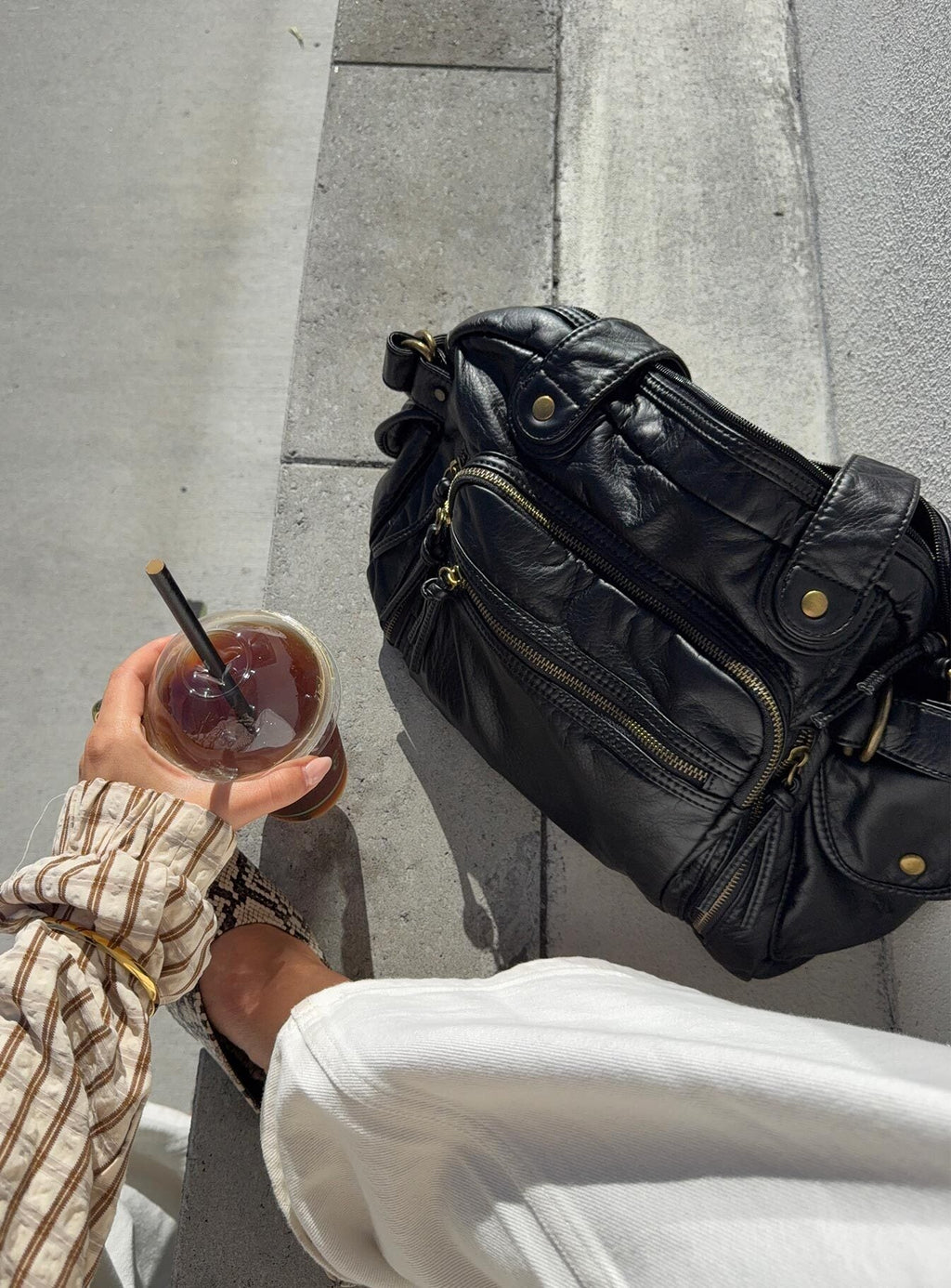 Make Memories Bag Black — Handbag
