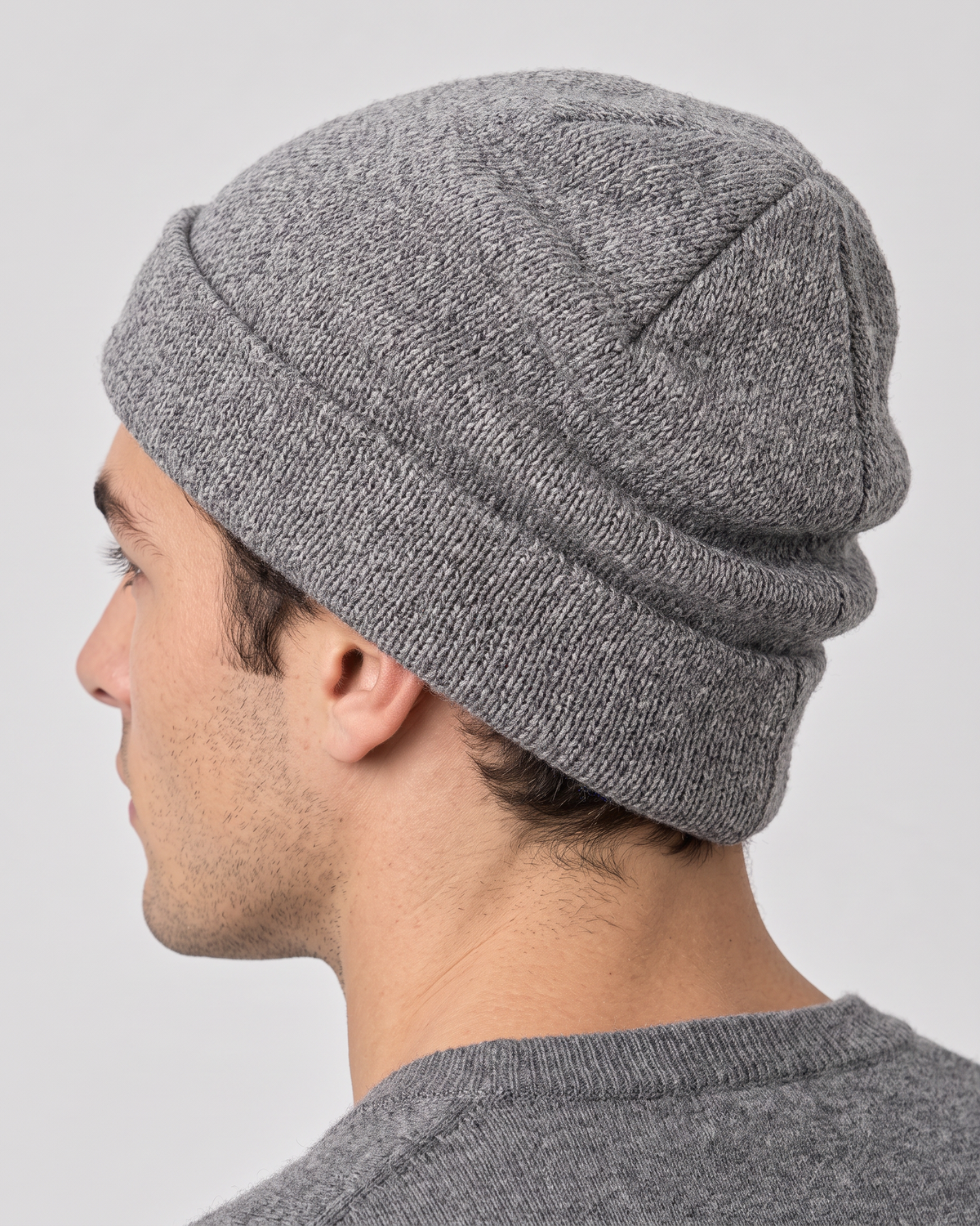 Men's Everyday Knit Beanie — Dark Gray / 50 × 27 cm — fit detail — wb-gender-final-156