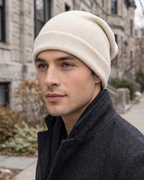 Men's Everyday Knit Beanie — Off-White / 50 × 27 cm — lifestyle — wb-gender-final-139