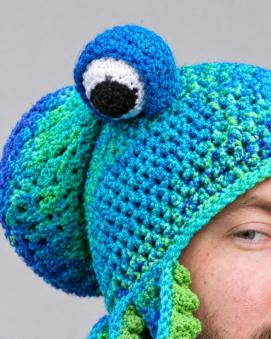 Crochet Octopus Beanie — Blue Green — fit detail [WB gallery 31/5]