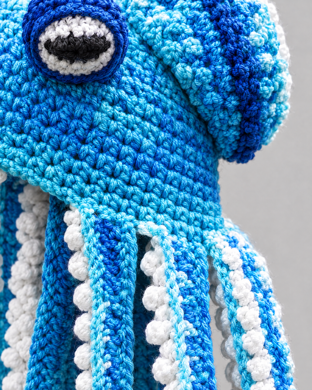 Crochet Octopus Beanie — Blue White — material [WB gallery 33/4]