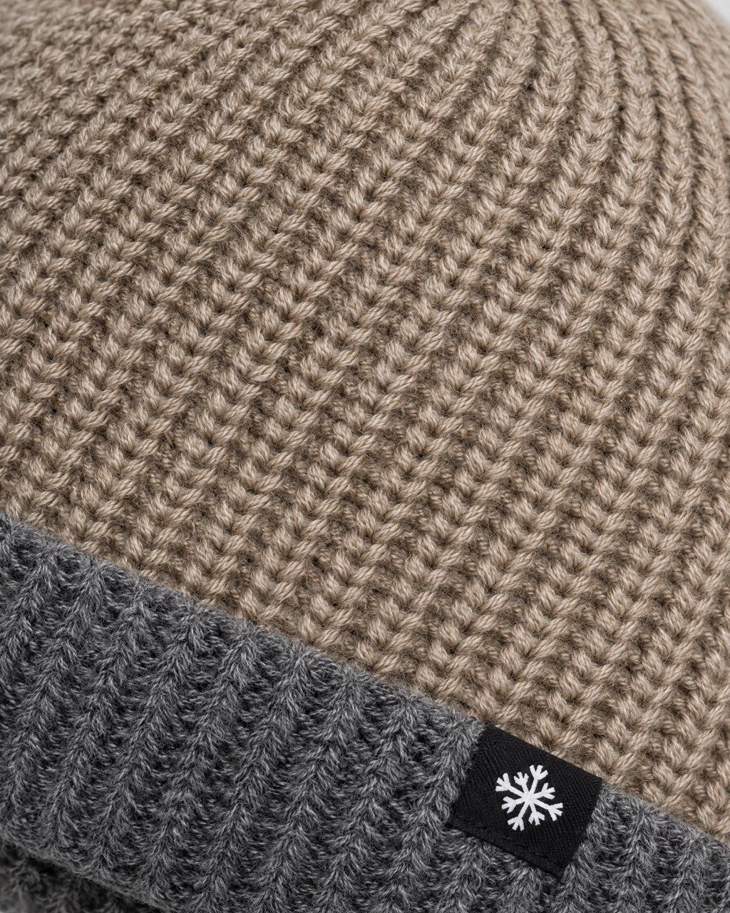 Men's Fleece-Lined Knit Beanie — Snowflake Logo Beanie - Khaki — material [WB gallery 43/4]