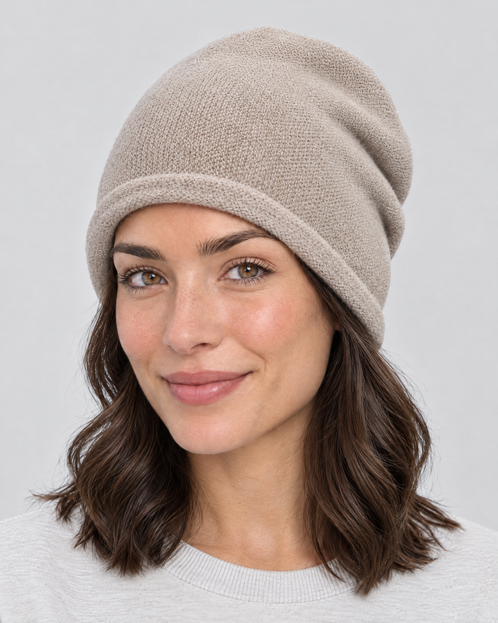 Everyday Knit Beanie — Khaki — fit detail [WB gallery 68/5]