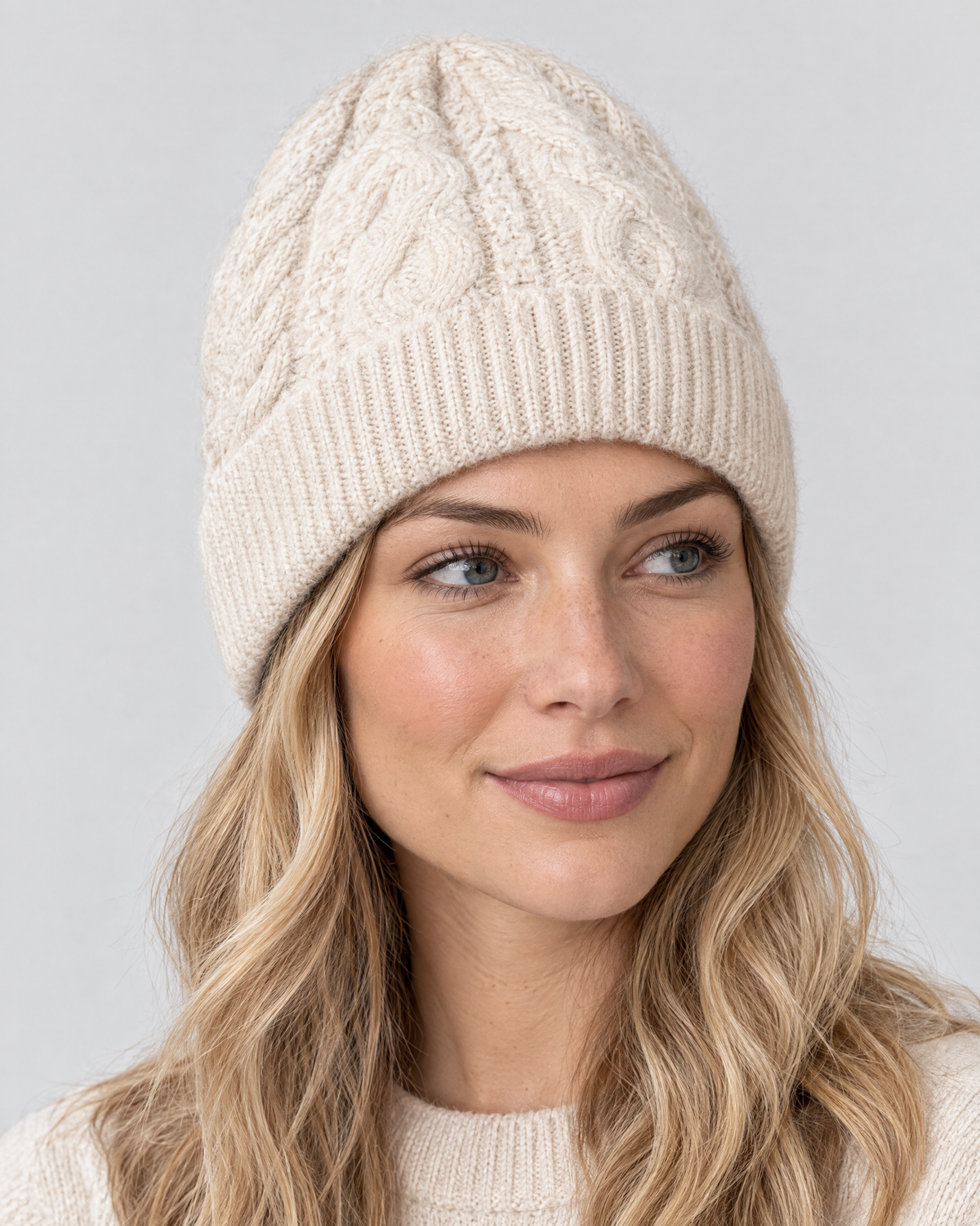 Thick-Knit Cashmere Beanie — Blue velvet color — hero [WB gallery 93/1]