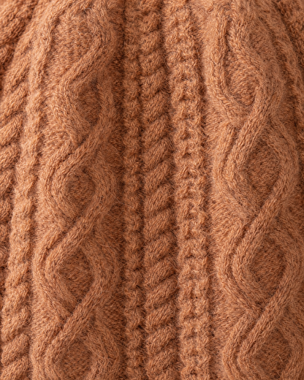 Thick-Knit Cashmere Beanie — Pumpkin brown — material [WB gallery 92/4]