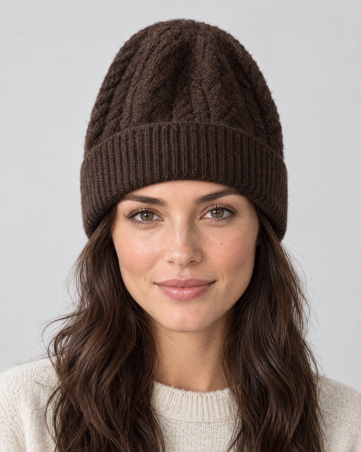Thick-Knit Cashmere Beanie — Dark brown — hero [WB gallery 95/1]