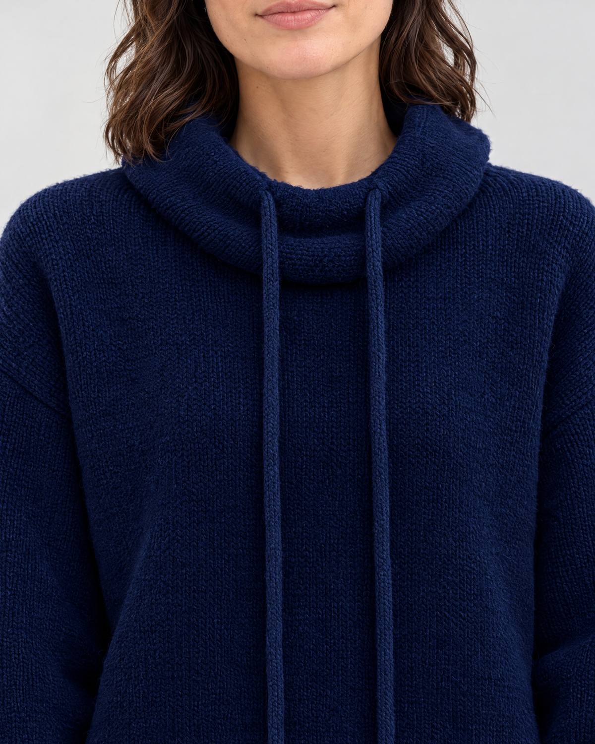 Women's Relaxed High-Neck Sweater — Navy blue thick version — collar detail [WB gallery 175/4]