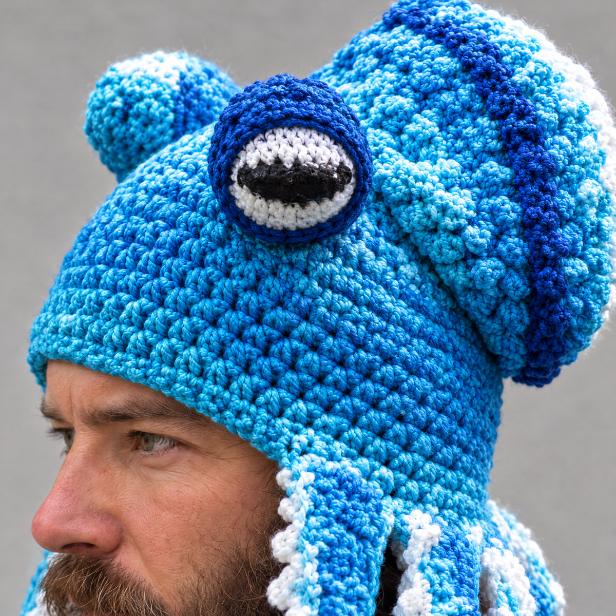 octopus blue white feature2