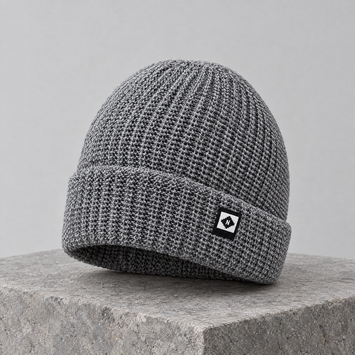 fleecebeanie gray n patch intro2