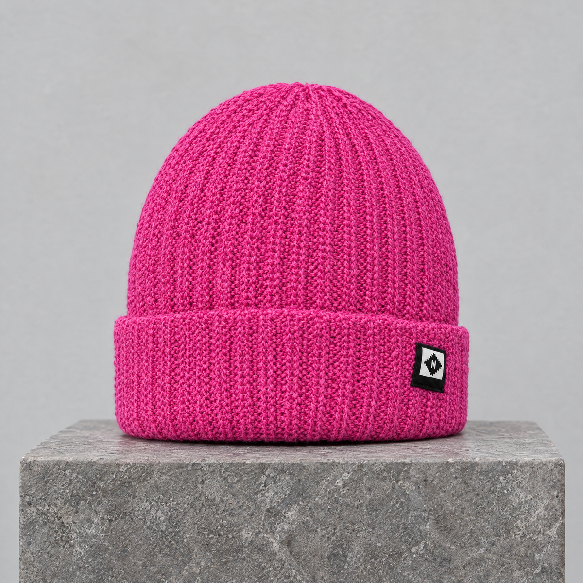 fleecebeanie pink n patch intro2