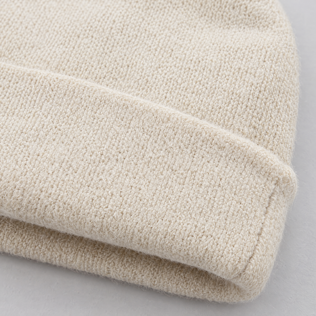 everydaybeanie off white feature2