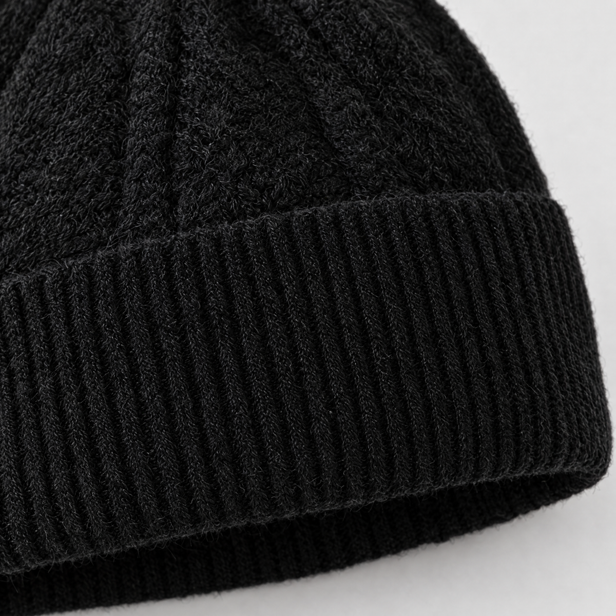 thickcashmere black feature3
