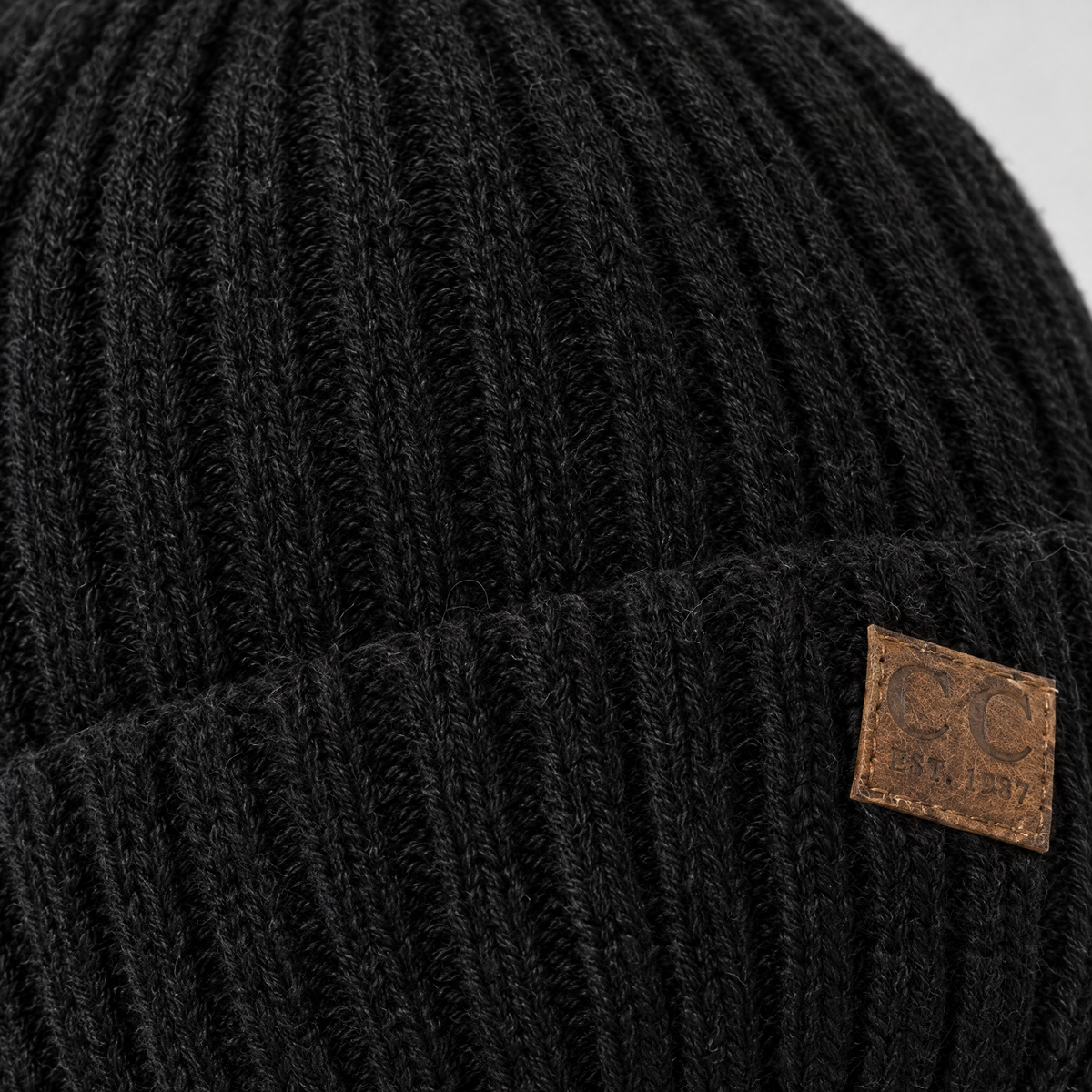 classicbeanie black feature1